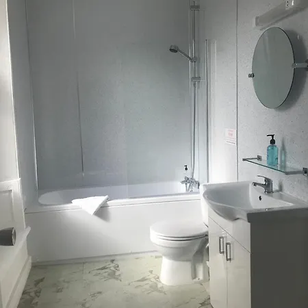 Stanley Arms 3*