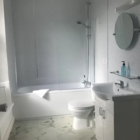 Stanley Arms 3*